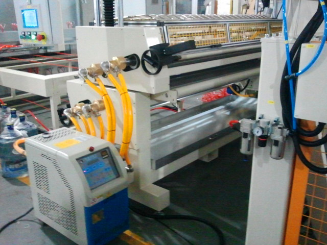 涂布機(jī)輥筒控溫，輥筒模溫機(jī)，輥筒控溫油溫機(jī)