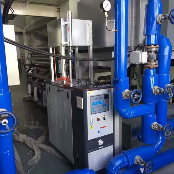 上海輥筒加熱器，輥筒導(dǎo)熱油加熱器，輥筒溫度控制機(jī)