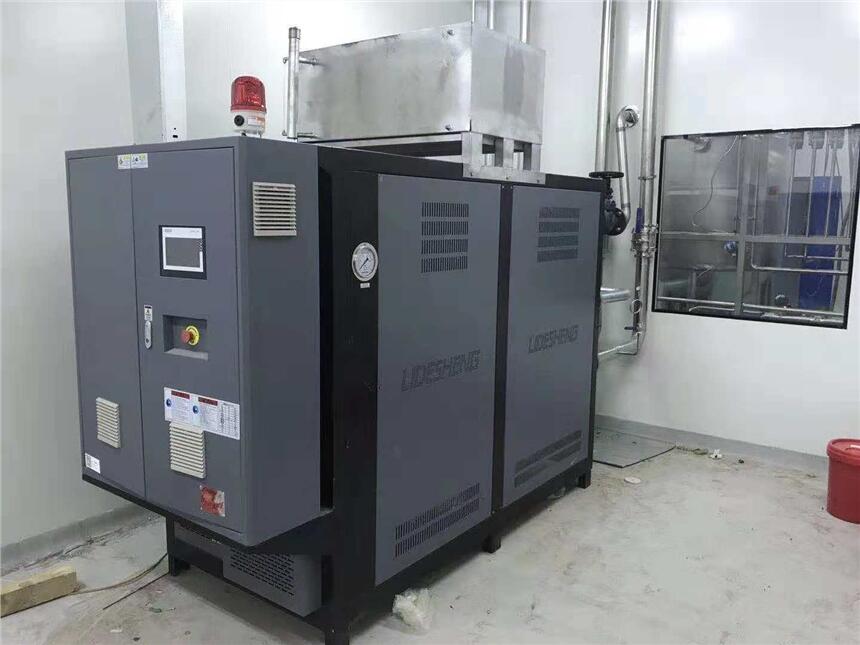 山東模溫機(jī)廠家，油循環(huán)模溫機(jī)，水循環(huán)模溫機(jī)，冷熱一體機(jī)